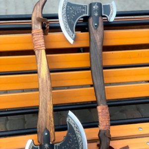 تبر کریتوس 70 سانت چوب گردو بسیار مقاوم و کاربردی