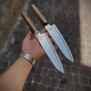 شف ضد زنگ با کیفیت زنجان تیغه استیل طرح سان مای دسته هیدن هشت ضلعی چوب درخت گردو طول کلی۳۲سانتی