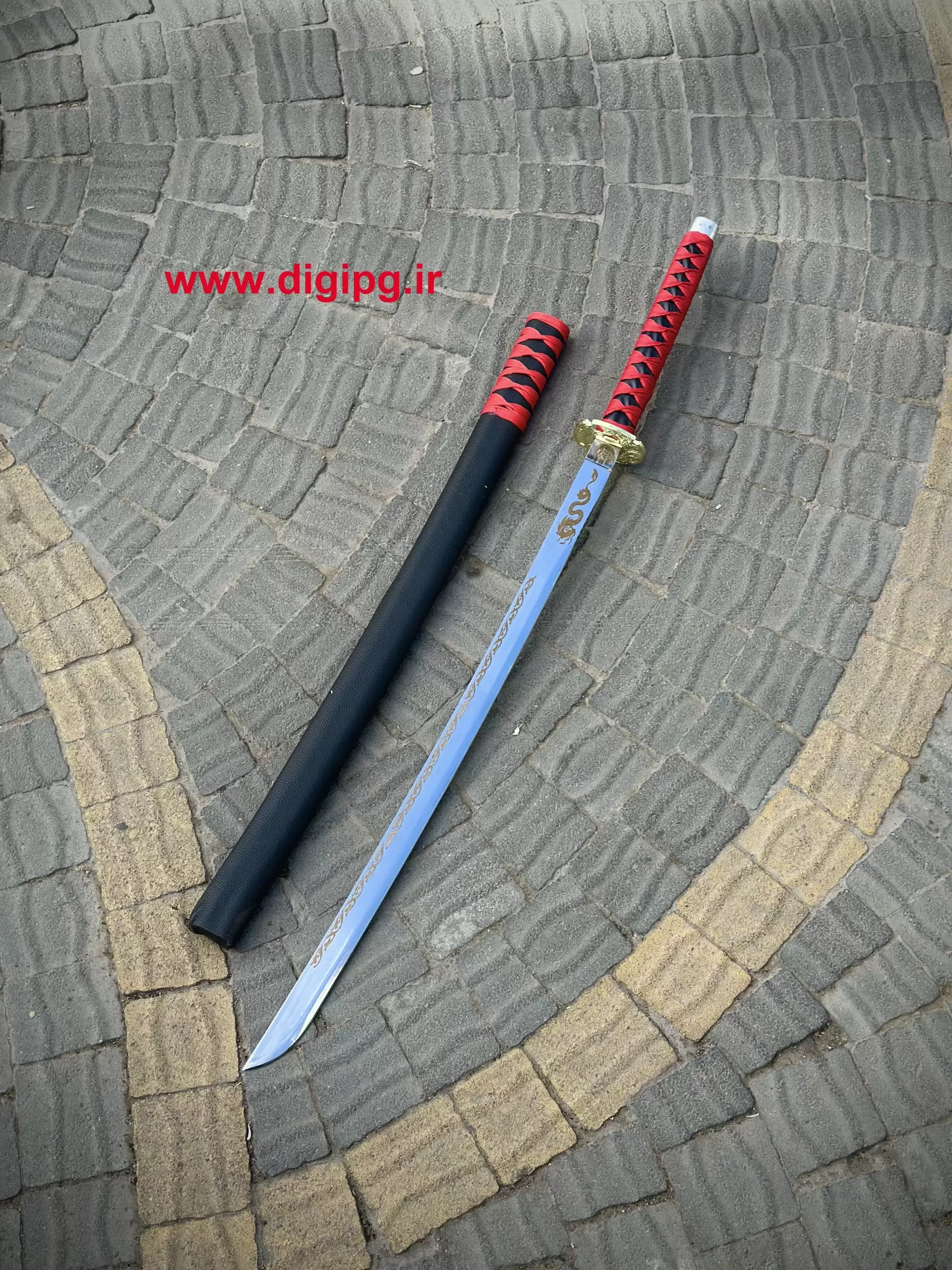 نیمچه کاتانا مدل Dragon-red – تلفیق قدرت رزمی با طراحی آتشین با کیفیت بسیار بالا dragon