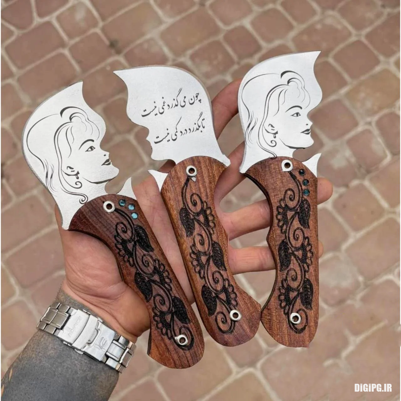 تیزی رخ دختر همراه با غلاف ساخت زنجان