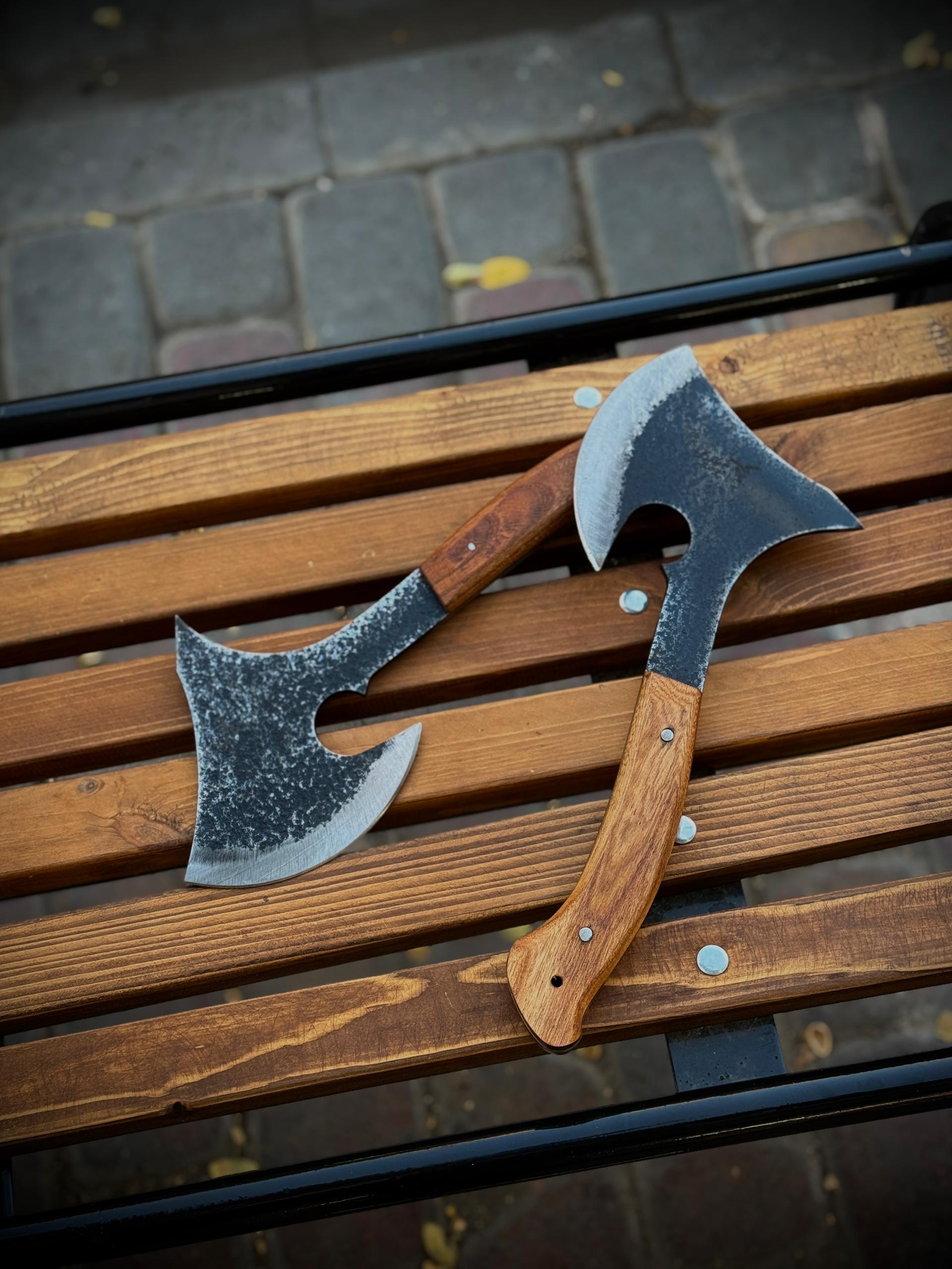 تبر یخشکندار ضدضربه – قدرتمند، مقاوم و مناسب کارهای سخت فضای باز